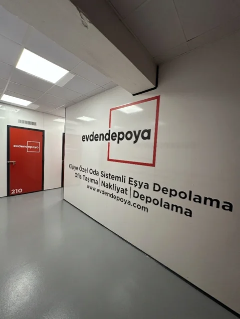 Evden Depoya İstanbul modern eşya depolama tesisi güvenli oda sistemli depo - 12