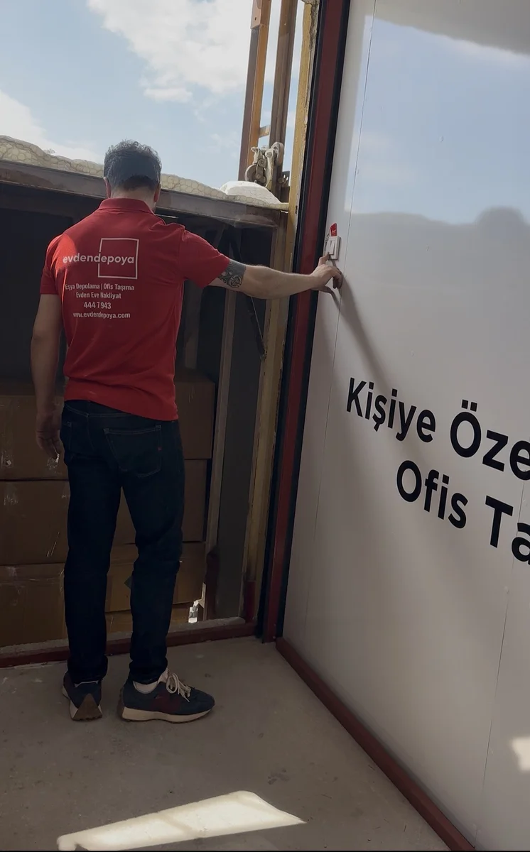 Evden Depoya İstanbul modern eşya depolama tesisi güvenli oda sistemli depo - 4